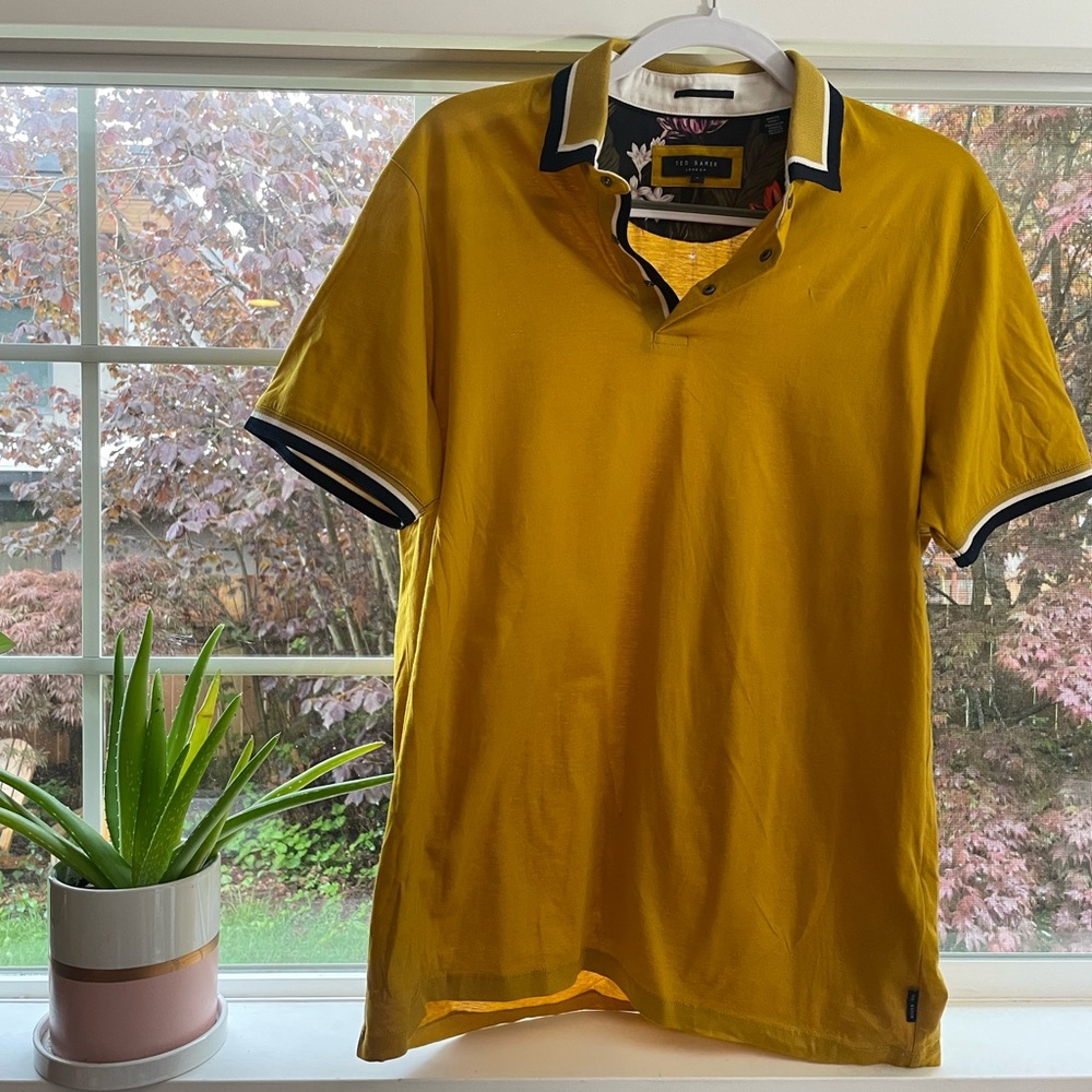 Ted Baker Polo, Yellow. Size 4. Like new condition.